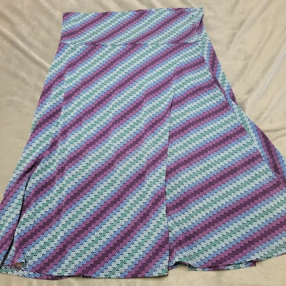 LULAROE Skirt Womens Large Blue Purple Striped‎ Comfort Strech Pull On Geometric